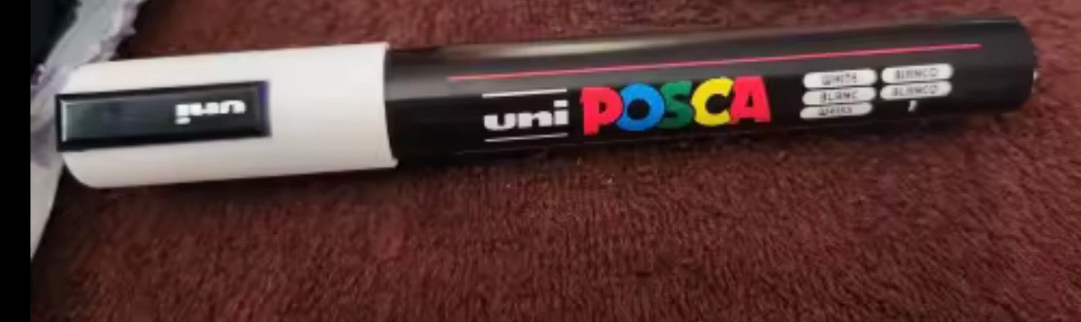 White paint marker for KUKURIN