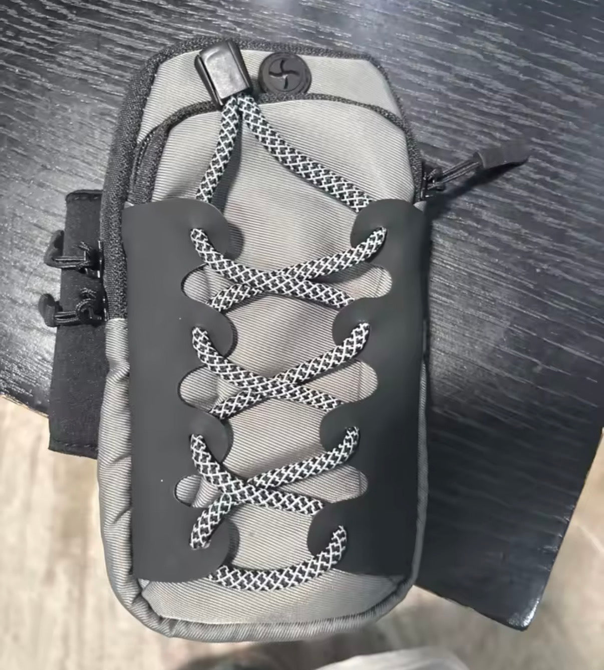 Bag for any bike or scooter, 3 pockets and can hold any phone.