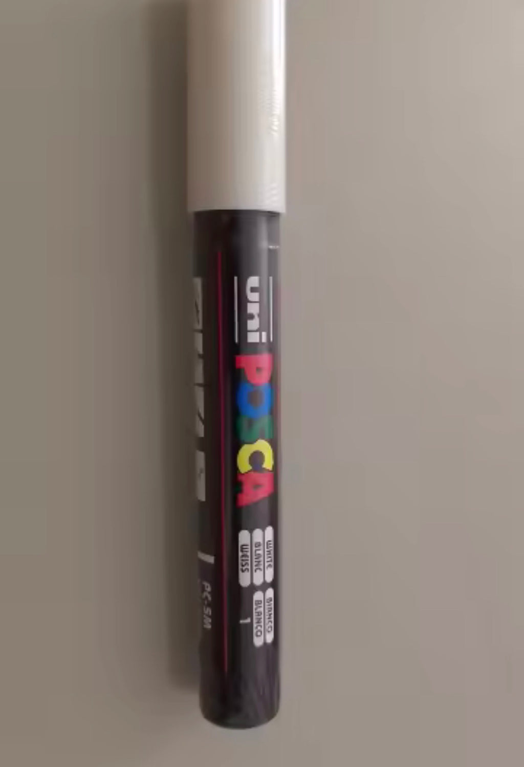 White paint marker for KUKURIN